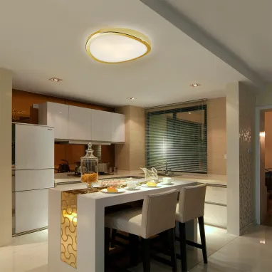 LED plafonska svetiljka Leda zlatna SCHULLER