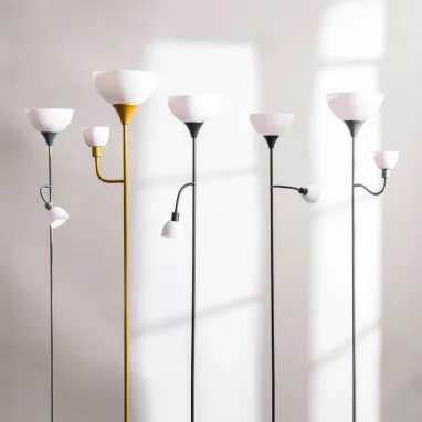 Podna Lampa Peso sa čitačem crna ZUMA LINE